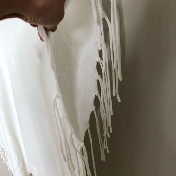 MICHAEL Michael Kors Cream Fringed Cowl Neck Poncho Sweater Size Medium - Picture 10 of 12